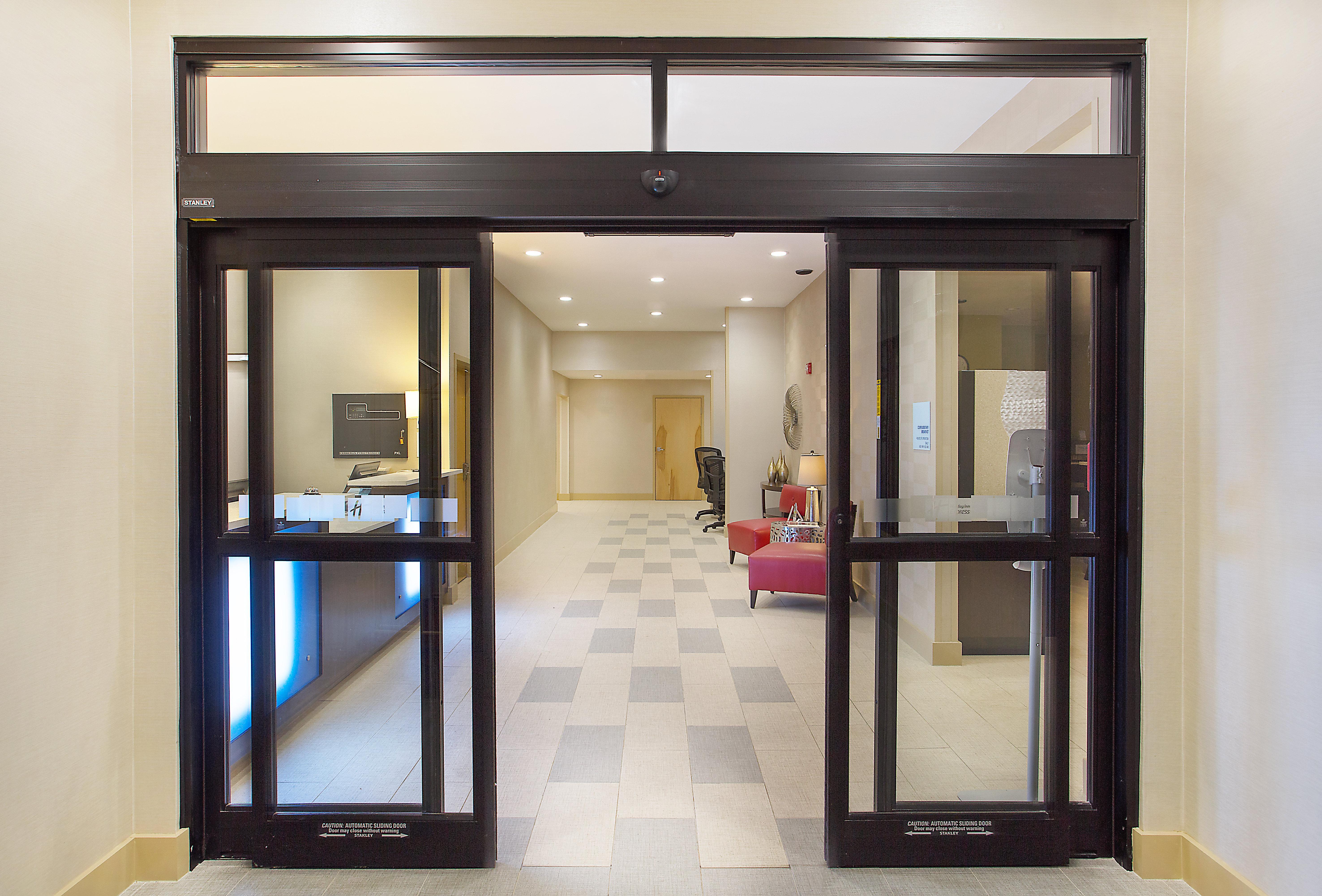 Holiday Inn Express Berea By Ihg Exterior foto